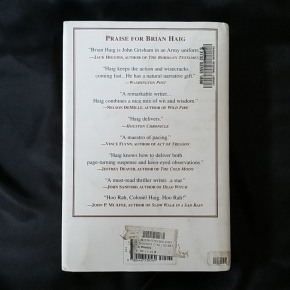 📚BRIAN HAIG HARDCOVER BOOK - Picture 2 of 4